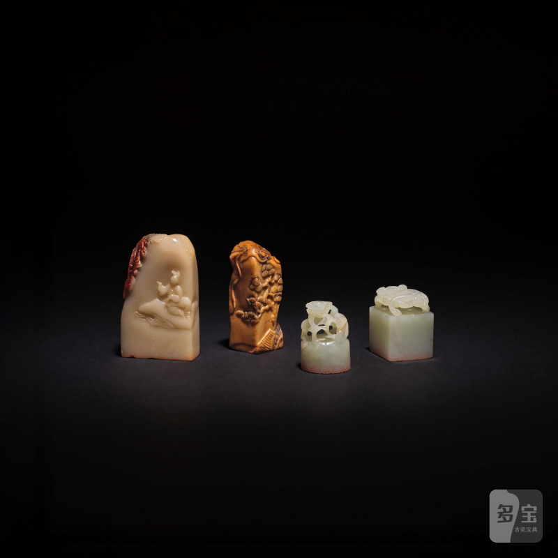 清 十八/十九世紀 青白玉印章及壽山石印章各兩件 | DEUX CACHETS EN JADE CÉLADON PÂLE ET DEUX CACHETS EN STÉATITE - 图4